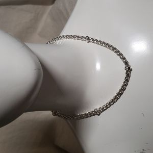 Chunky silvertone necklace (25)